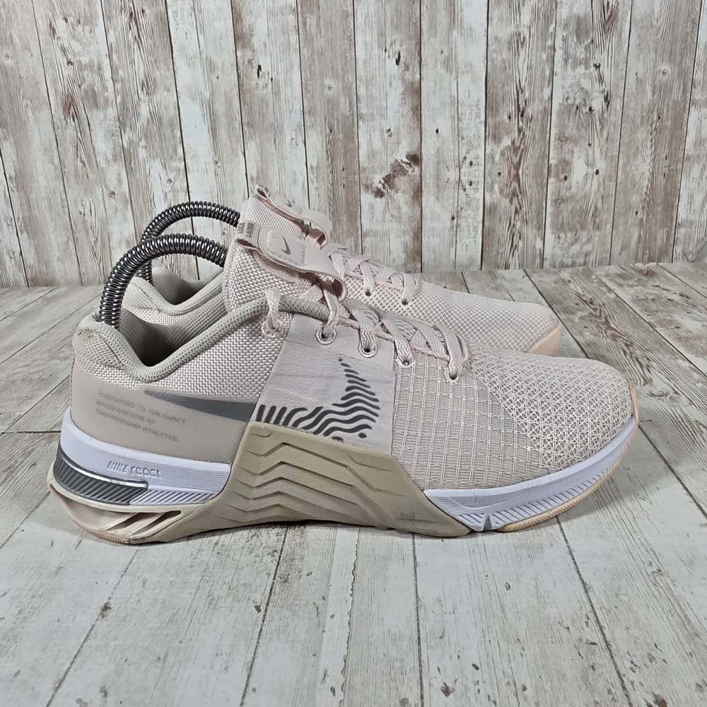 Nike Metcon 8 Womens Training Shoes Pearl Pink Desert Berry DZ4702-600 Size 7.5